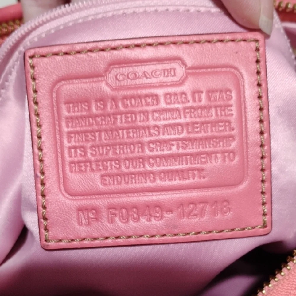 SALE! RARE! Coach Pink 🩷 Brown Signature Vintage Shoulder Bag W Hangtags - Picture 10 of 16